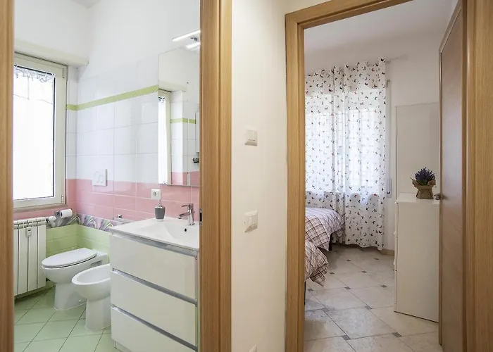 Cosy 5 Minutes From St Peter דירה *